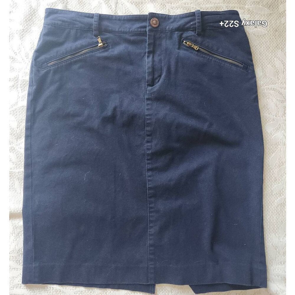 Lauren Ralph Lauren navy blue skirt with front zip pockets